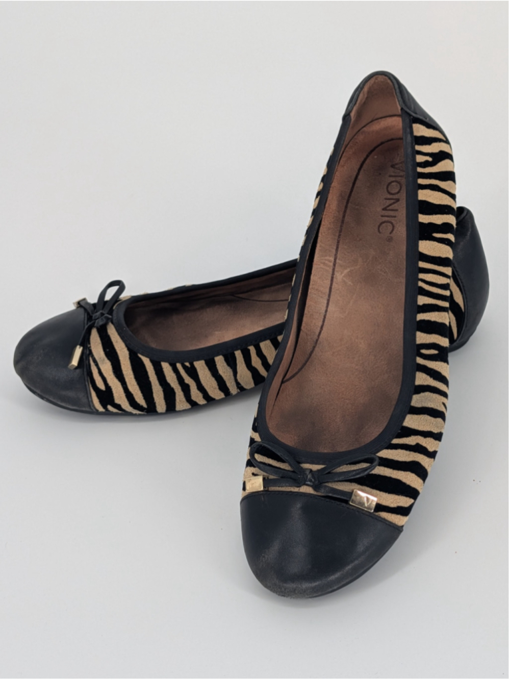 Vionic Minna TGR Tiger Suede Ballet Flats Women’s 9.5 Orthotic Bow Cap Toe